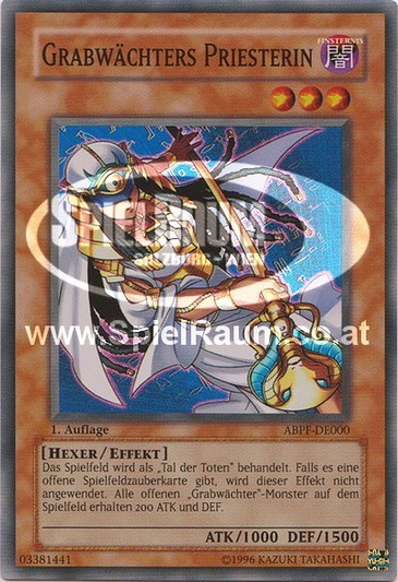 Gravekeeper's Priestess (V.1 - Super Rare)